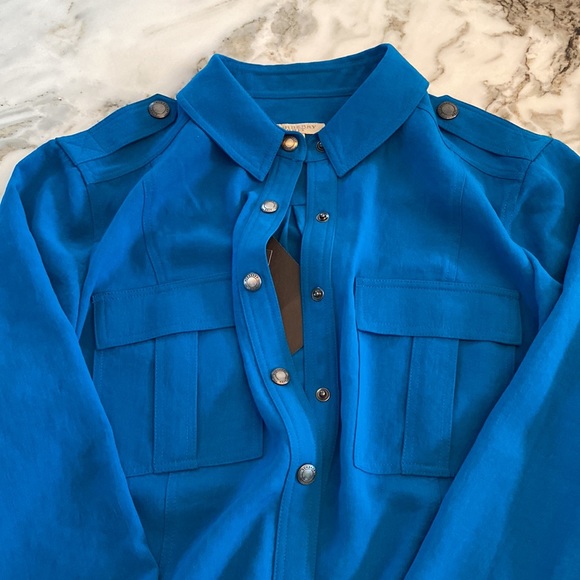 Burberry turquoise blouse - Picture 2 of 7